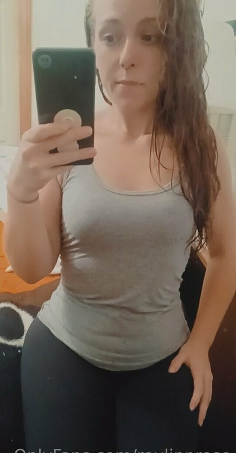 raylinnrose erotic star photo