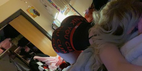 Chewy Waifu exclusive pornstar pictures