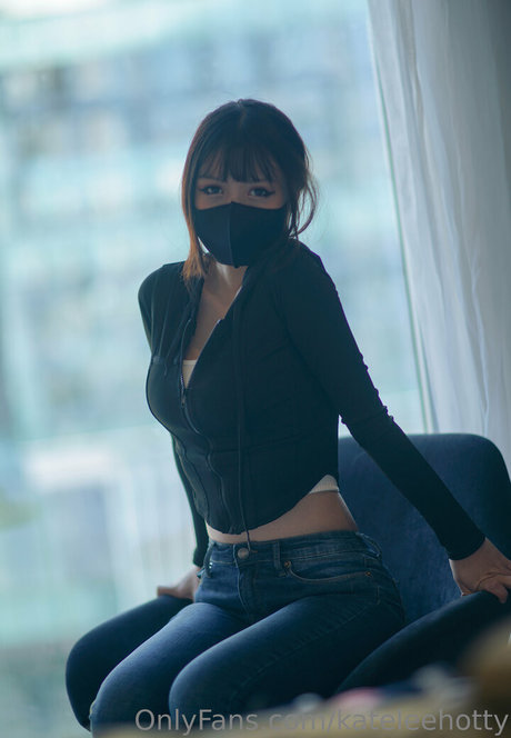 katelovemate model adult img