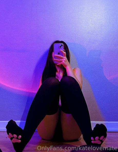 katelovemate art model pic