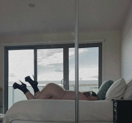 helloweenqueen star free photos