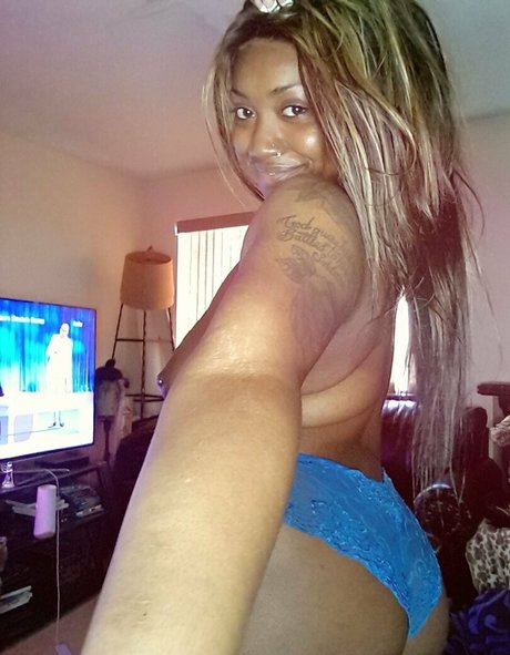 sweeeetcaramella xxx model img