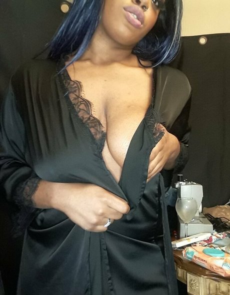 sweeeetcaramella hot actress photo