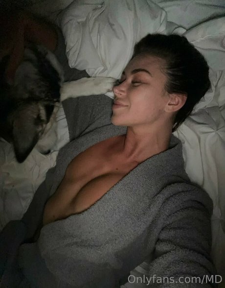 mashadiduk model porn photo