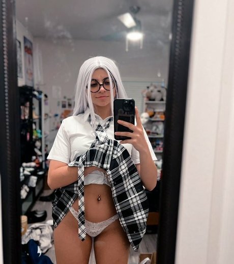 Mavehhhh pornstar naked archive