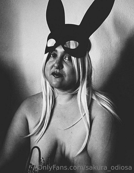 sakura odiosa exclusive actress img