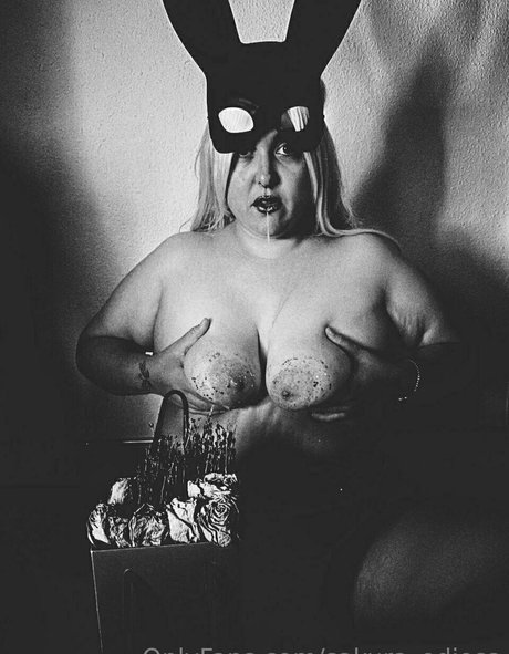 sakura odiosa sexy actress archive