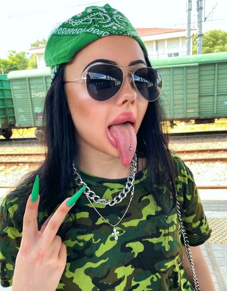 Alison Beth pornstar photo