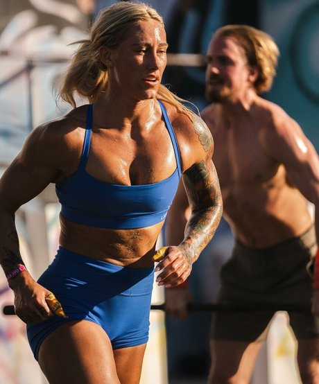 Danielle Brandon pornstar naked pictures