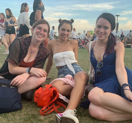 jenhearts247 beautiful model pic