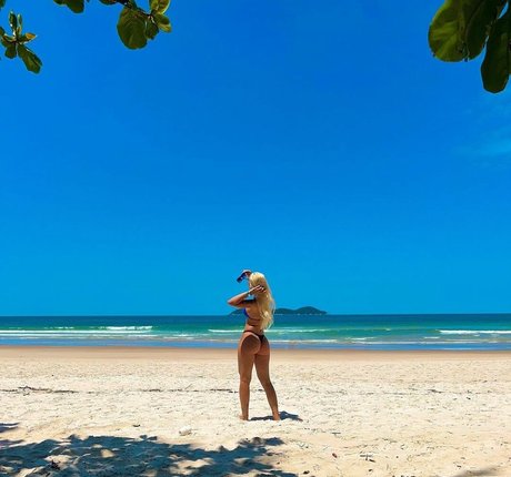 Leticia Ferrazzani exclusive pornstar img