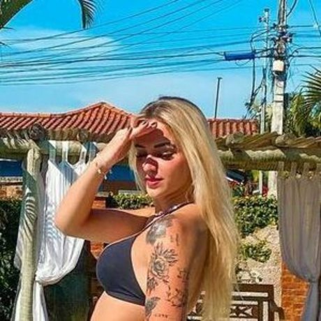 Leticia Ferrazzani hot actress pics