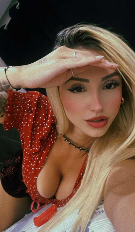 Leticia Ferrazzani porn star pictures