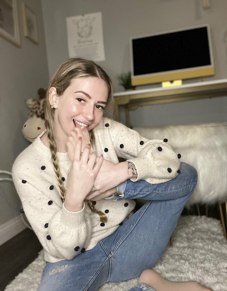 pantyhose princess99 pornographic model picture