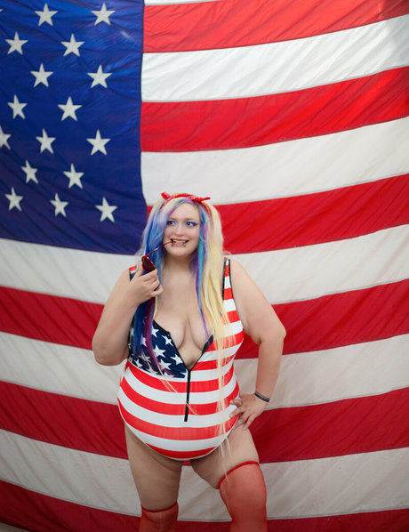 spikezombie pornographic actress pictures