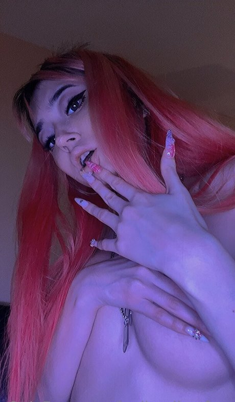 lyalitveliar free model xxx photo