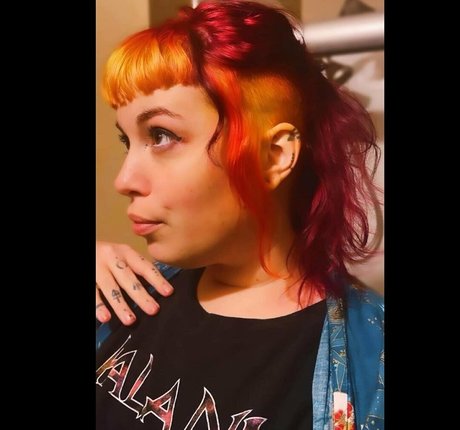 doethebrat model perfect photos