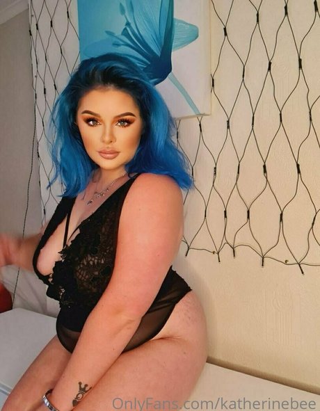 beckybeeofficial art model gallery