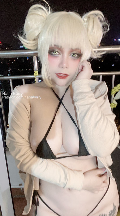 Nana Berry model high quality img