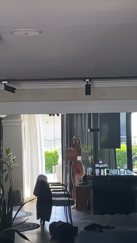 crysstail pornstar perfect picture