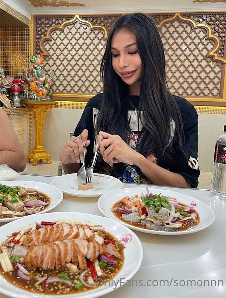 Somonnn pretty pornstar pic