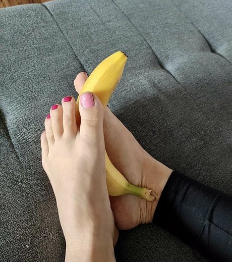 tiny onlyfans art nude photos