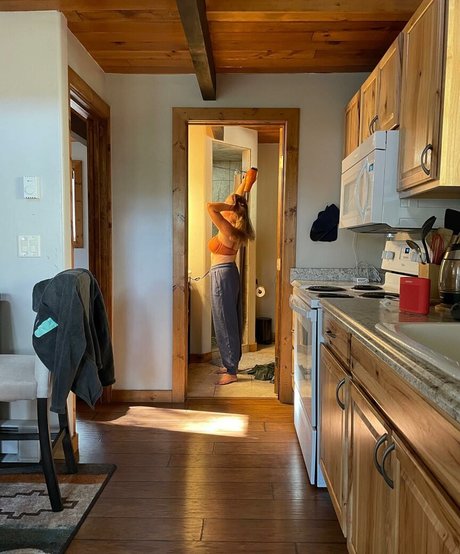 Sunny Brooke star naked archive