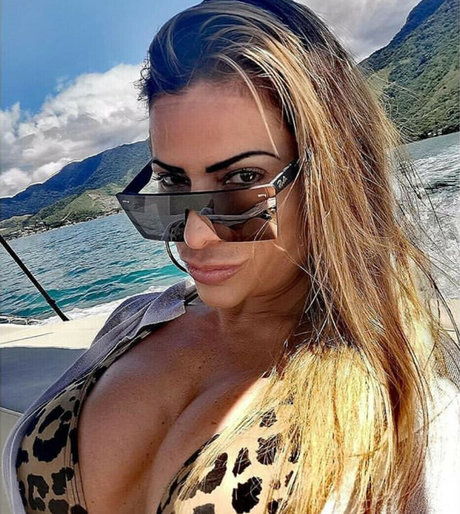 Camila Kiss high quality star gallery