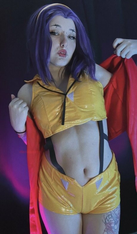 dantesaan hot actress pictures