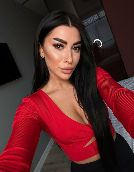 gainaccess erotic model photos