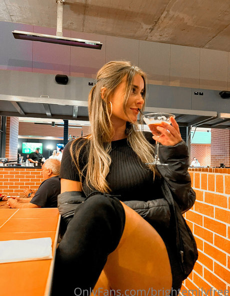 brightemilyfree model beautiful pictures