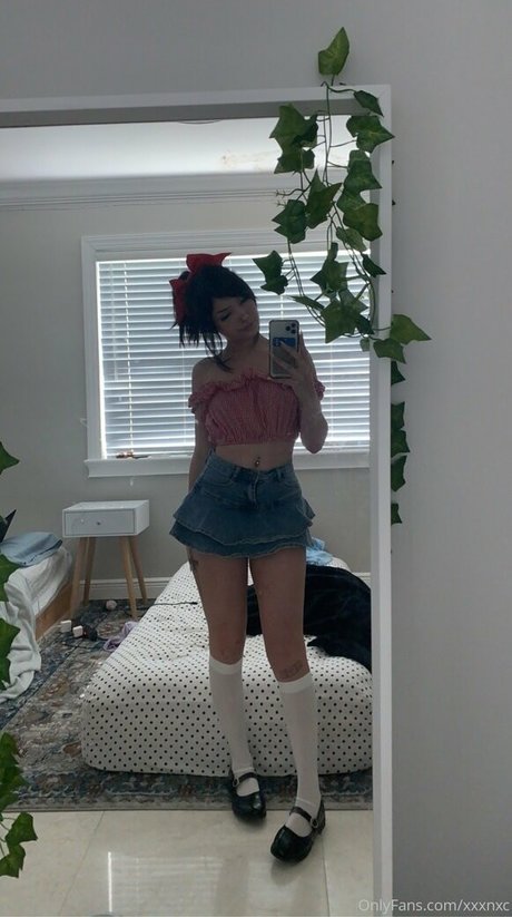 yourluvrgrl star sexy image