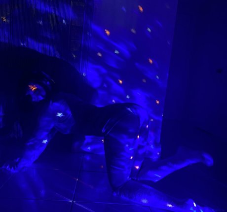 yourluvrgrl free star photos