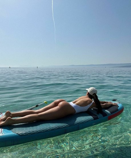 asian top onlyfans beautiful naked pictures