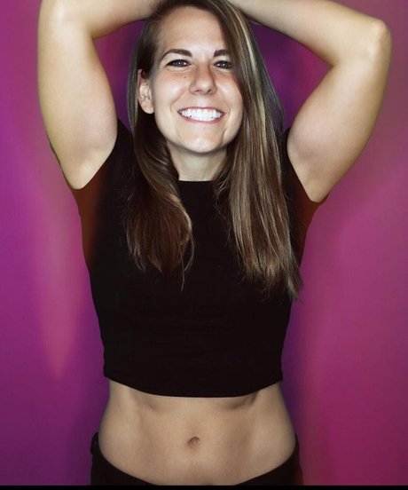 Ali Spagnola free model pics