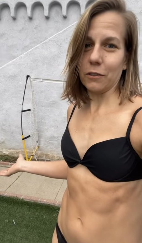 Ali Spagnola model hd photo