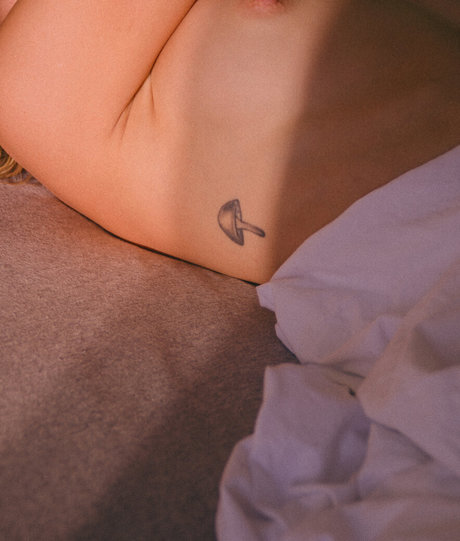 Miacbell star high quality pics