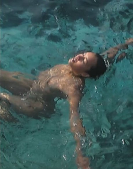 Miacbell pornstar nudes image