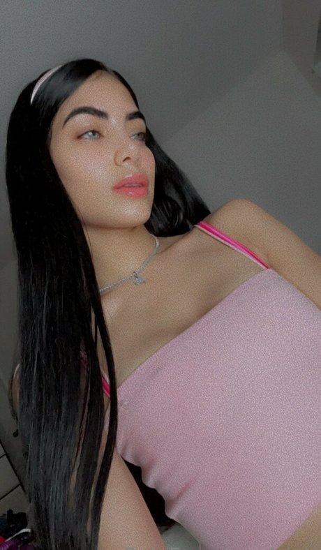 vioti nude star images