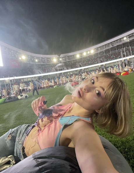 elllleeee star xxx gallery