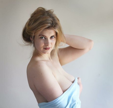 Natalie Juliet Deadman nude model img