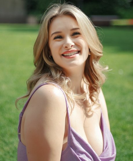 40 onlyfans naked photo