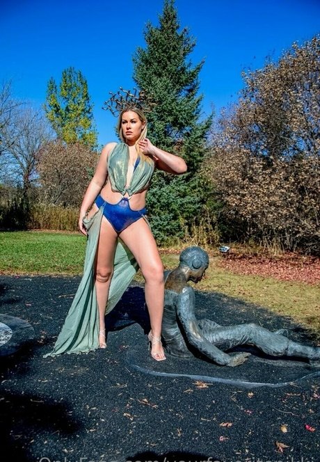 hottest young onlyfans naked photos