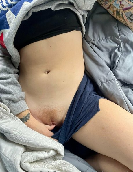 Scarlettebegonia star exclusive photo