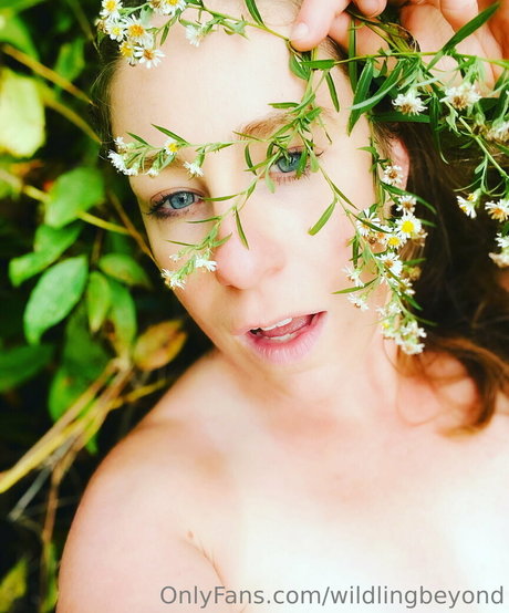 wildlingbeyond hot model pictures