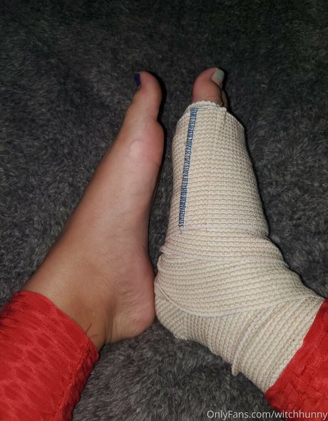 witchhunny nude star photo