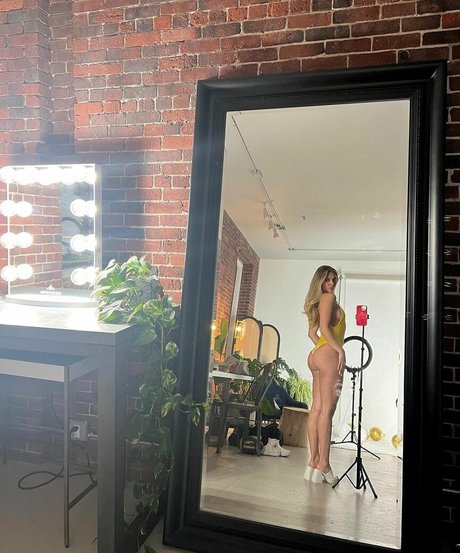 Mariel Alverez Fernandez nude actress gallery