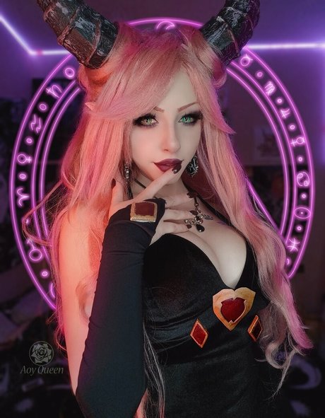 Aoy Queen pornstar exclusive picture