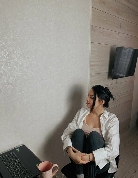 shemale cumshot onlyfans sexy photos