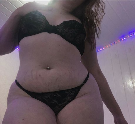 Rayana Silveira nude model pictures